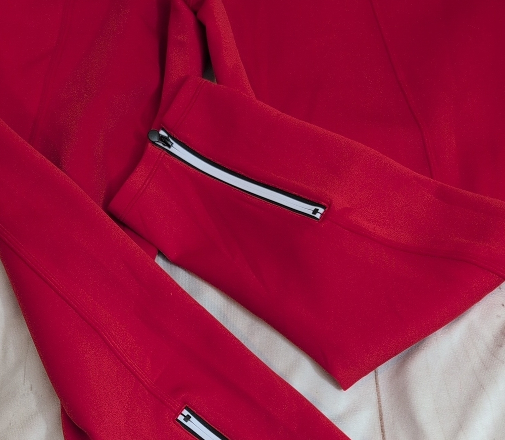 ACEGOLFS Women L NWT Red 2pc Golf Set Pullover Capri Pants Plushee - Picture 5 of 9